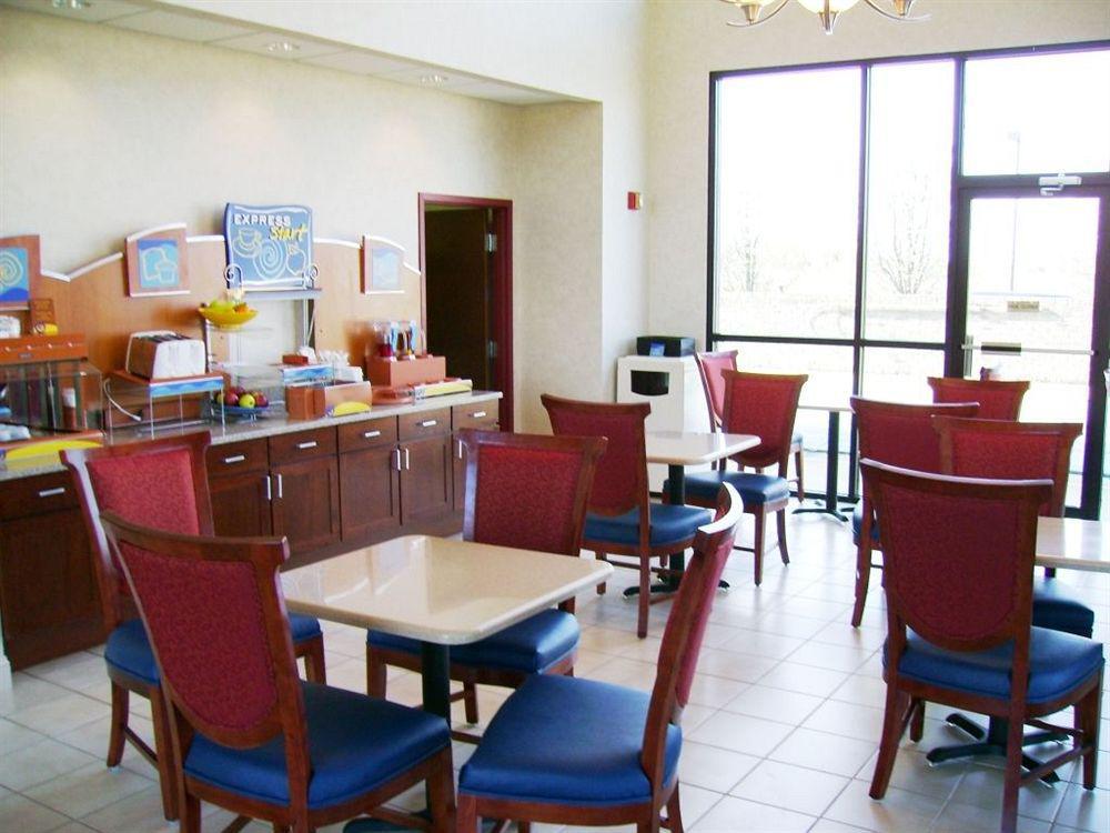 Holiday Inn Express Stephens City By Ihg Restaurant foto