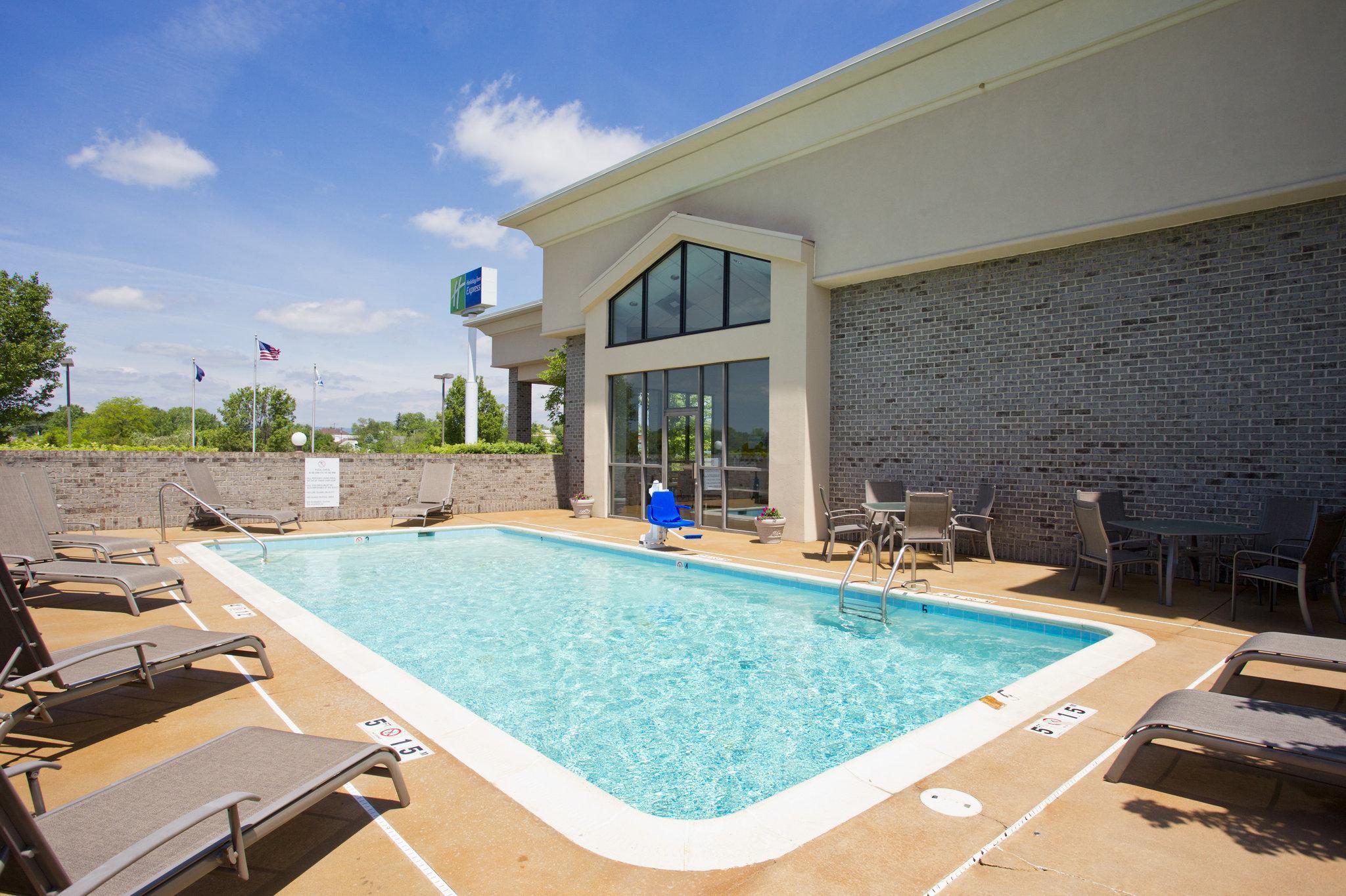 Holiday Inn Express Stephens City By Ihg Exterior foto